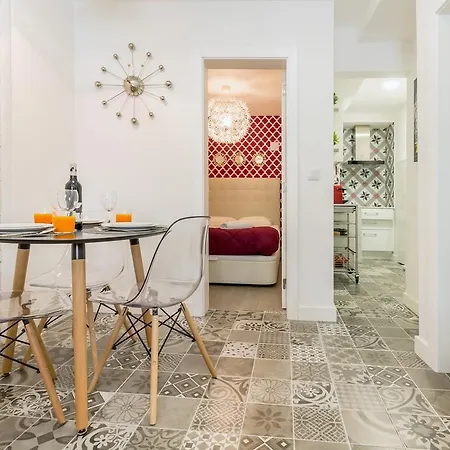 Apartament Steps